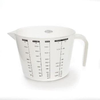 Taza Medidora de Plastico / Press